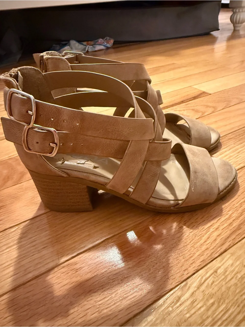 Kids Strappy Block Heel Sandals - Tan
